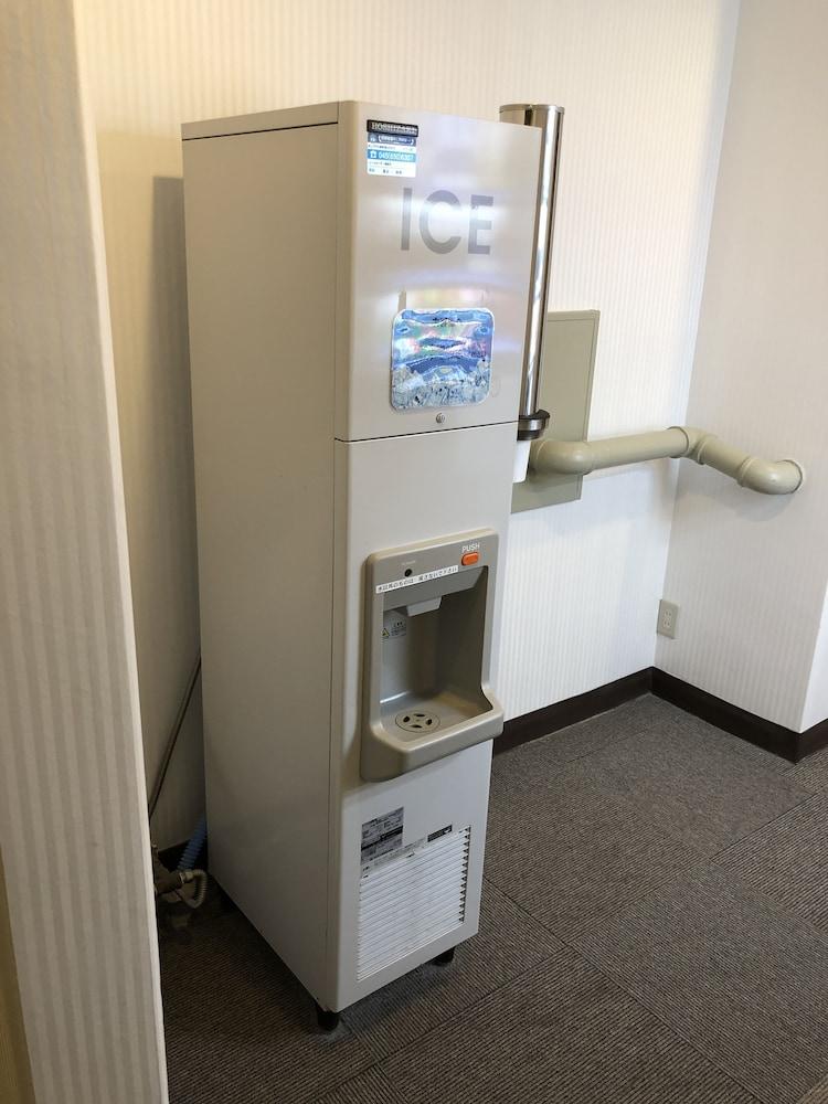 Yokohama Heiwa Plaza 3*